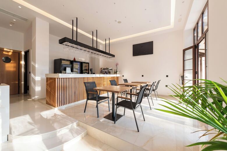 The Wine Hotel