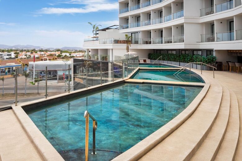 Hotel Wyndham Garden Mazatlan Marina