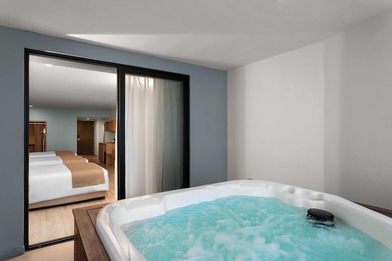 Hotel Wyndham Garden Mazatlan Marina