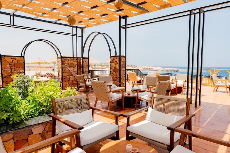 Hotel Sentido Naga Bay