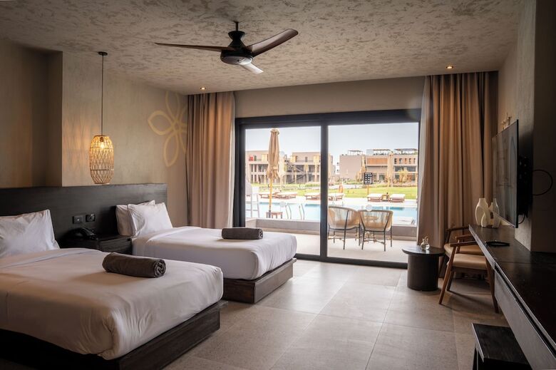 Hotel Sentido Naga Bay