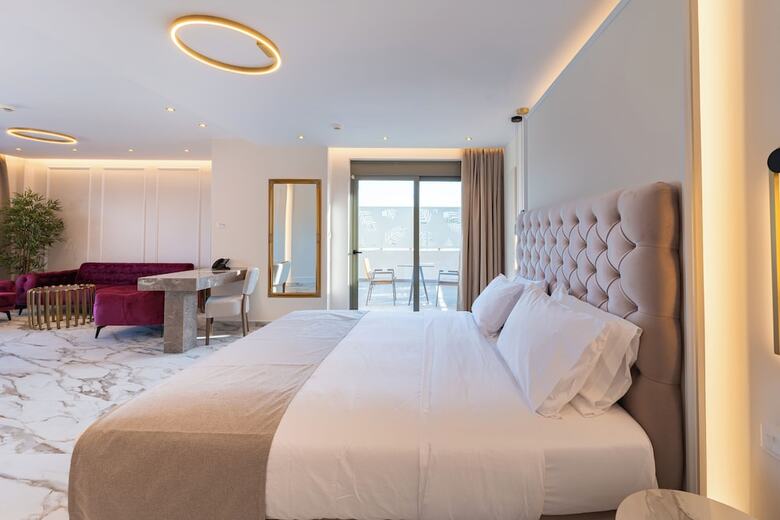 Hotel Philia Center Suites
