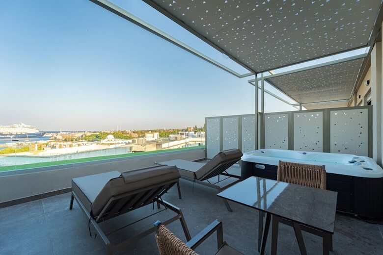 Hotel Philia Center Suites