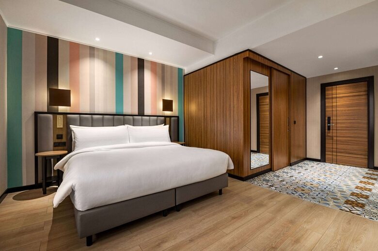 Hotel Ramada Encore By Wyndham Tashkent