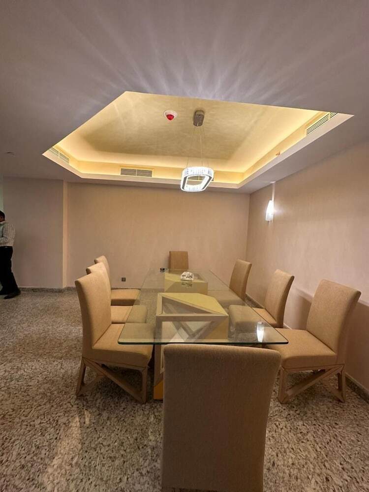 Aparthotel Nile Suites Plaza Apartments