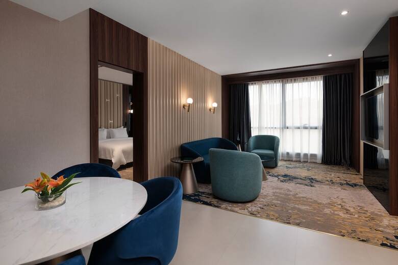Warwick Al Taif Hotel