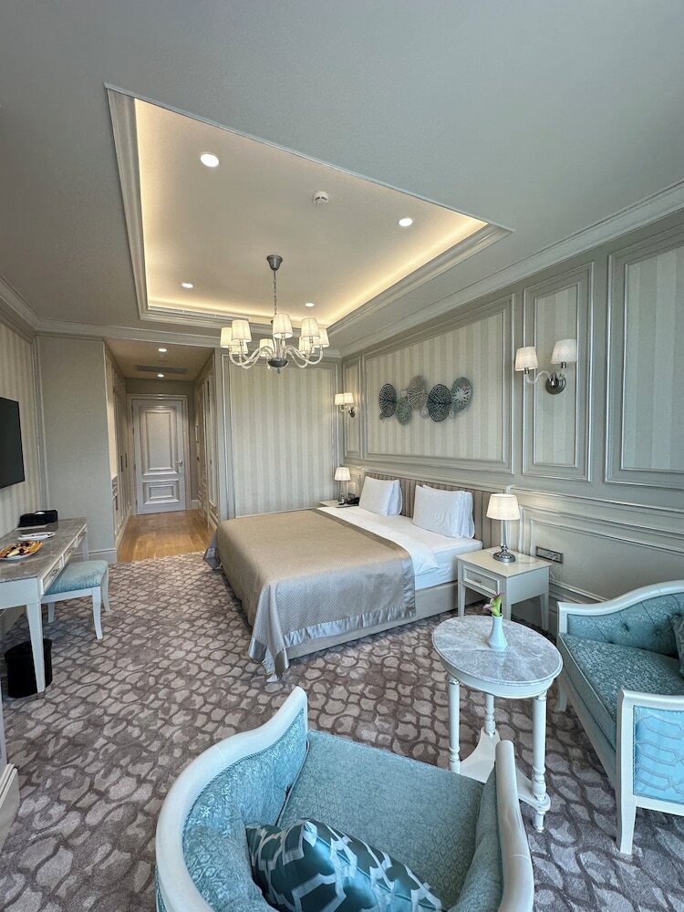 T-city Presidential Hotel