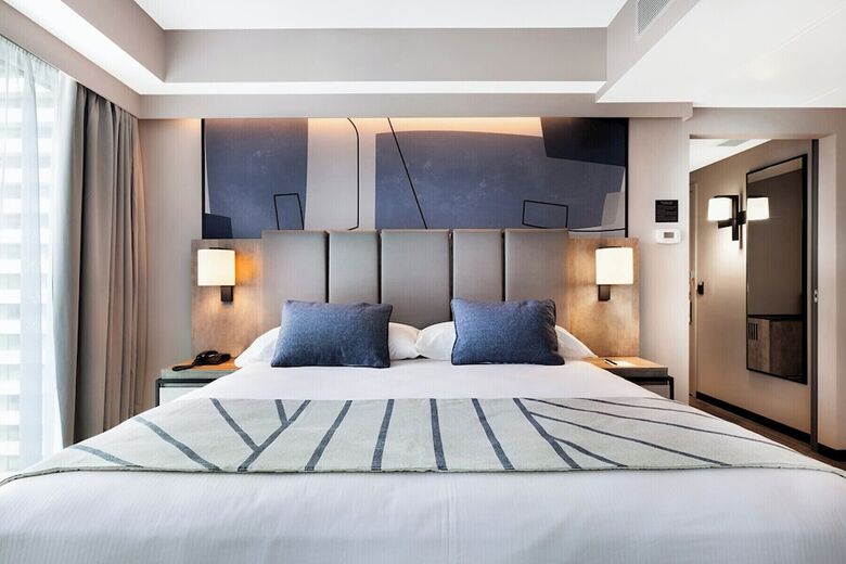 Hotel Riu Plaza Toronto