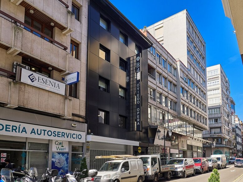 Hotel B48 Oviedo �pera
