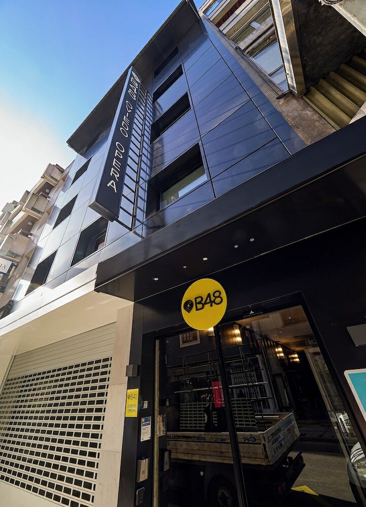 Hotel B48 Oviedo �pera