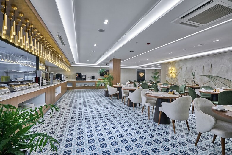 Rayelin Hotel Old City