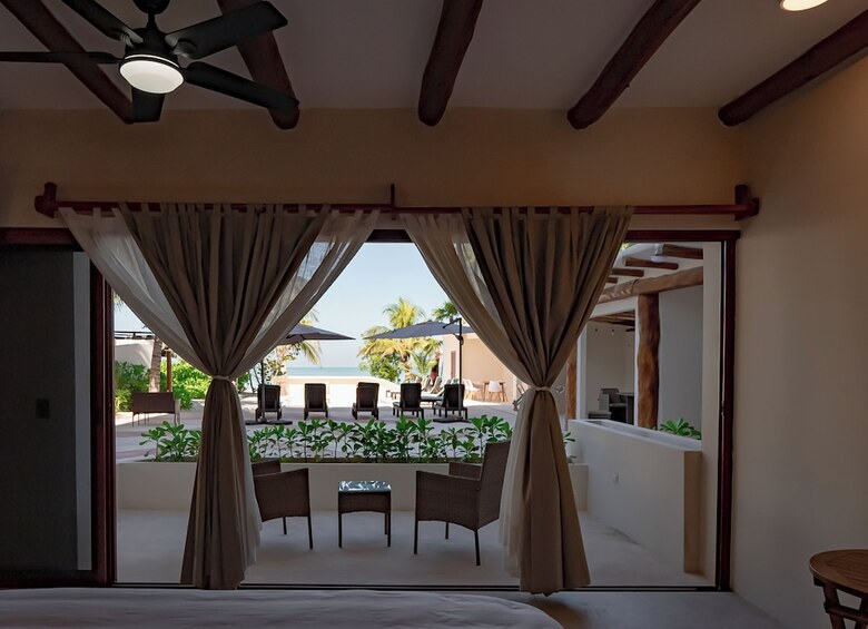 Beachfront Hotel Boutique Dk