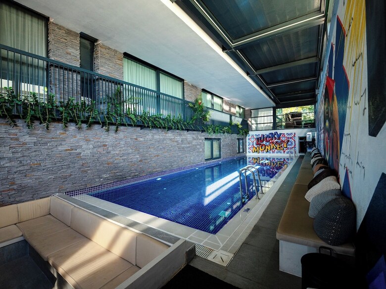 Lucky Monkey Hotel