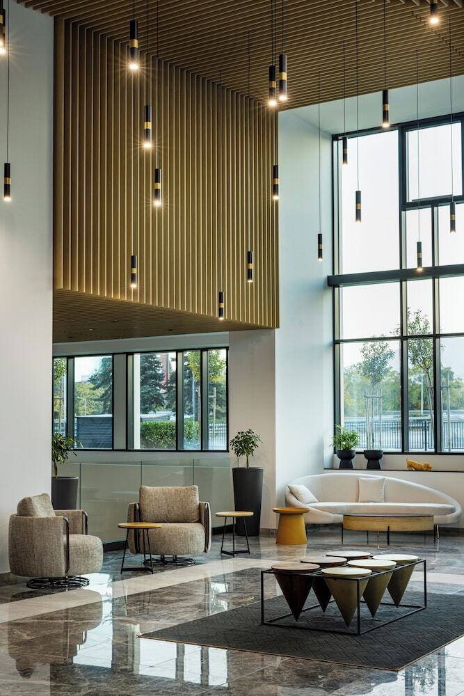 B1 City Hotel