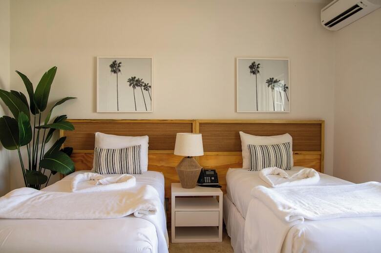 South Point Hotel