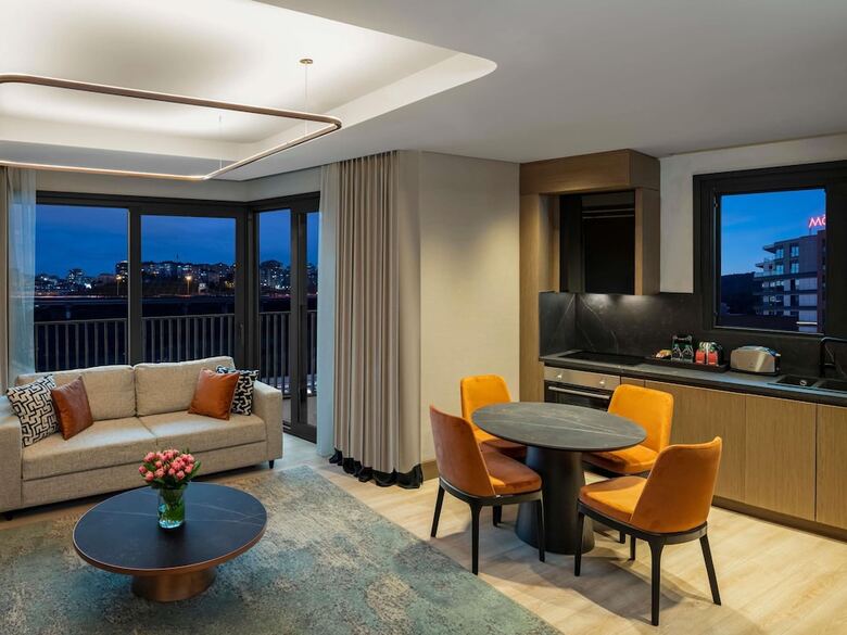 Hotel M�venpick Living Istanbul Saklivadi