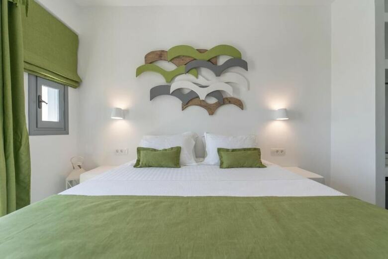 Black Coast Hotel Santorini