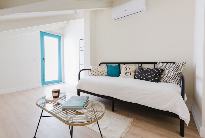 Aparthotel Atenea Malaga Apartments