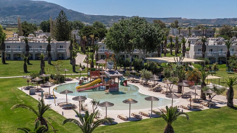 Hotel Akti Coast Club