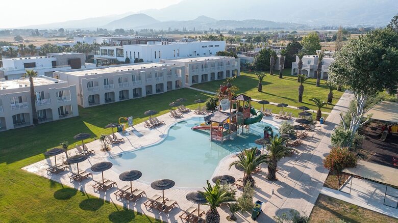 Hotel Akti Coast Club