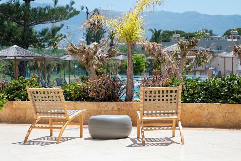 Hotel Akti Coast Club