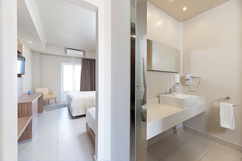 Hotel Akti Coast Club