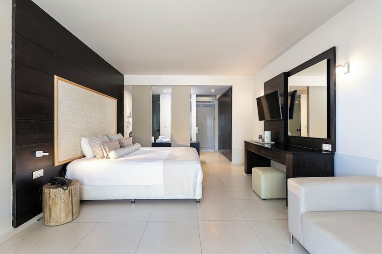 Hotel Akti Coast Club