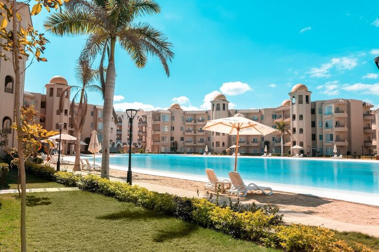 Aparthotel Marom Port Said Resort & Beach