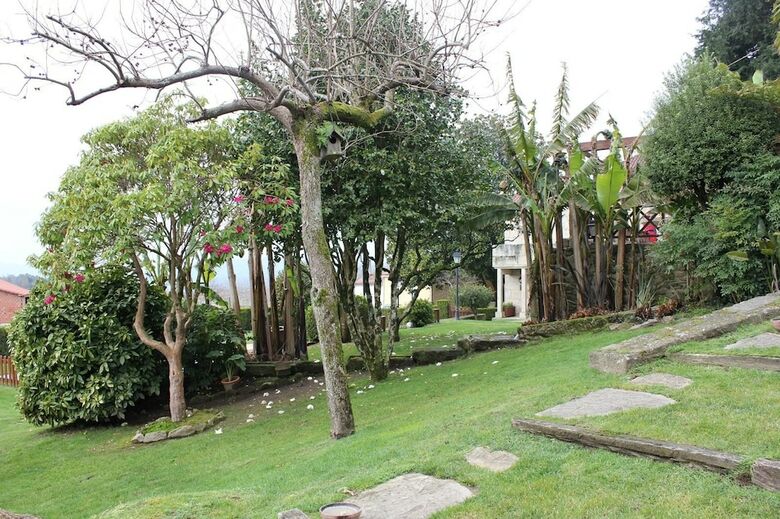Hotel Pazo De Adr�n