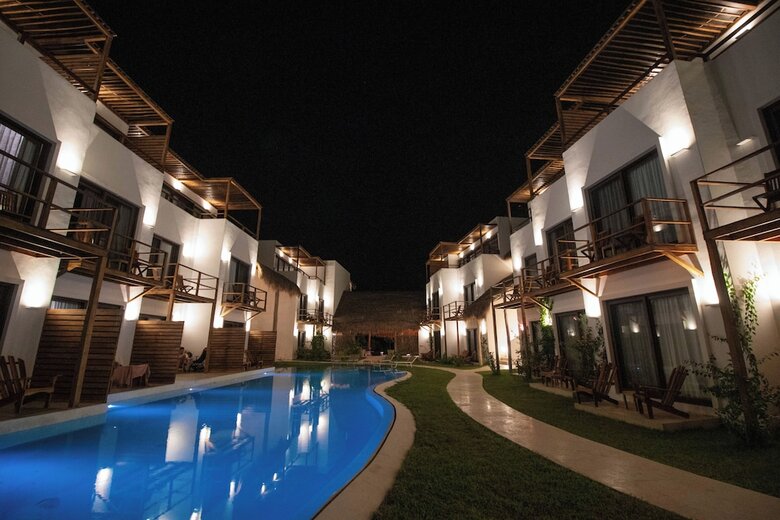 My Blue Hotel