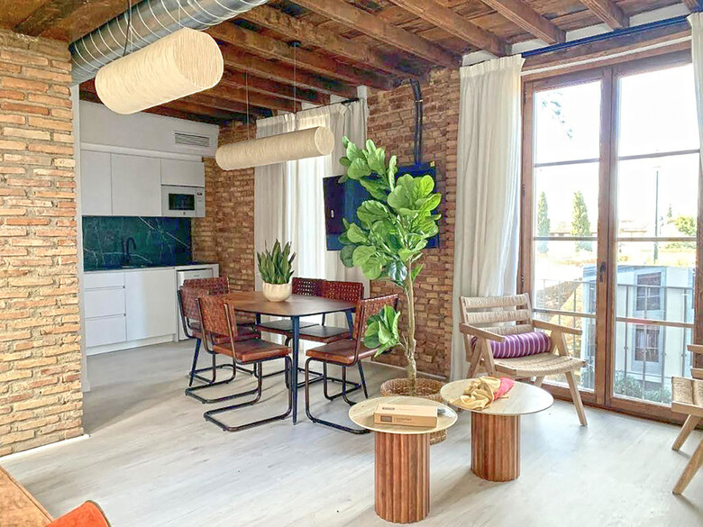 Apartamentos Palacete Nazar� Granada 3000