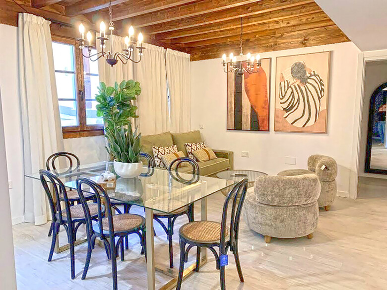 Apartamentos Palacete Nazar� Granada 3000