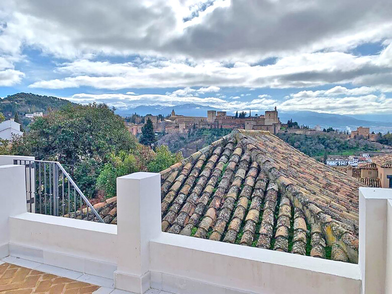 Apartamentos Palacete Nazar� Granada 3000