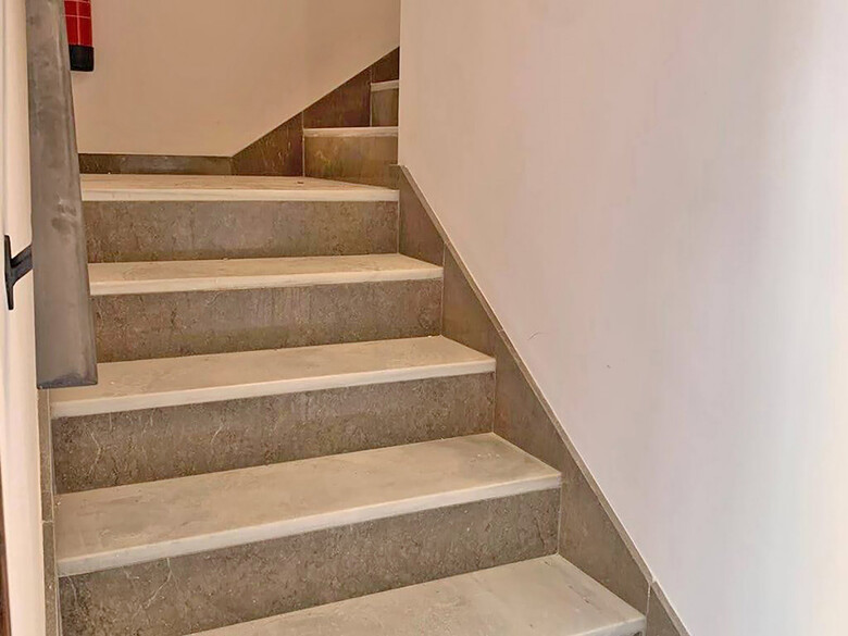 Apartamentos Palacete Nazar� Granada 3000