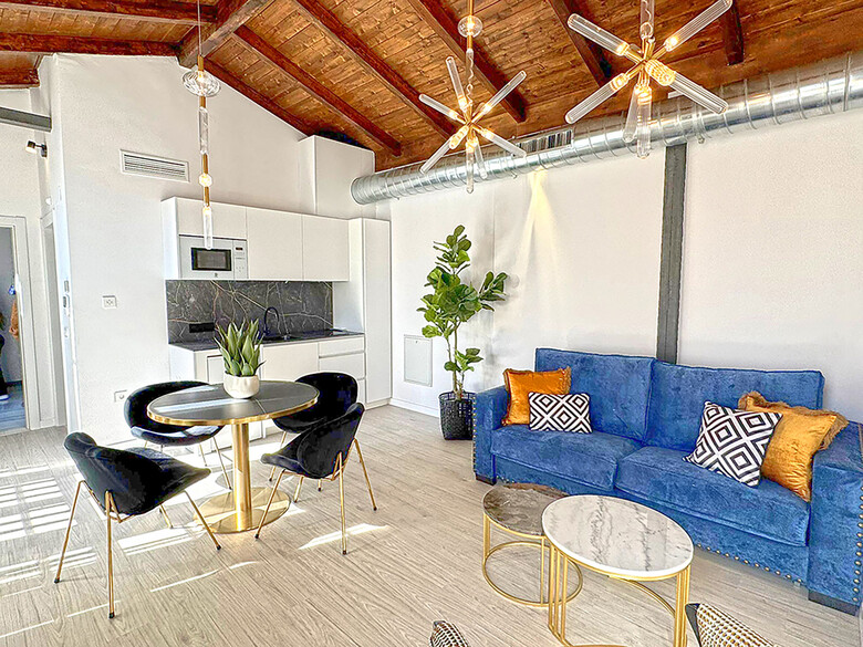 Apartamentos Palacete Nazar� Granada 3000