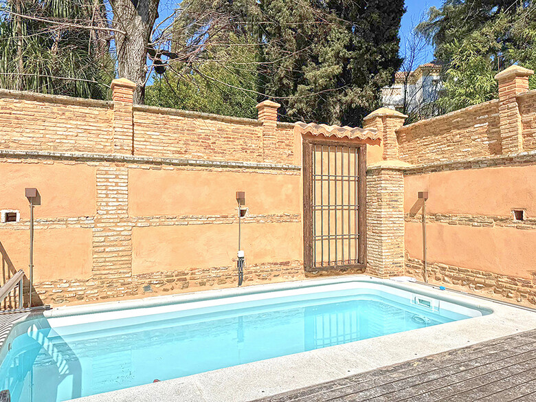Apartamentos Palacete Nazar� Granada 3000