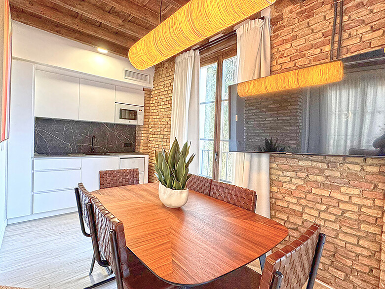 Apartamentos Palacete Nazar� Granada 3000