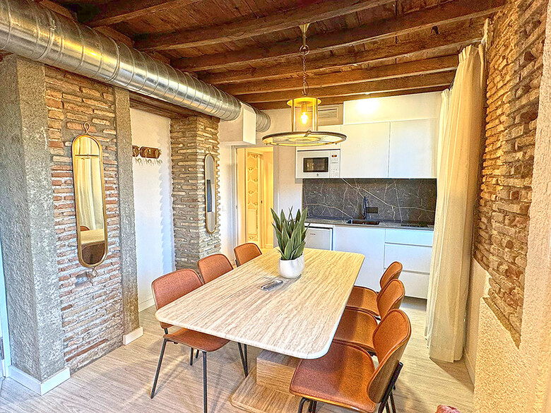 Apartamentos Palacete Nazar� Granada 3000