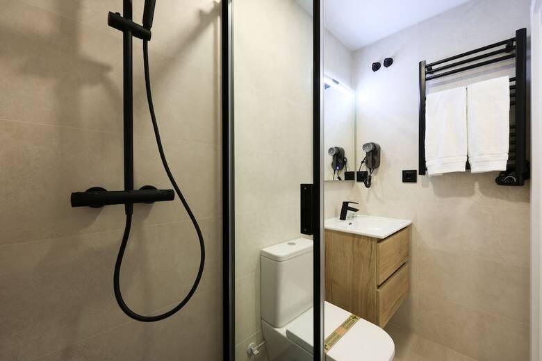 Aparthotel Habitaciones San Bernardo 20