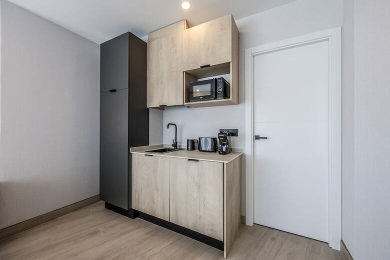 Aparthotel Habitaciones San Bernardo 20