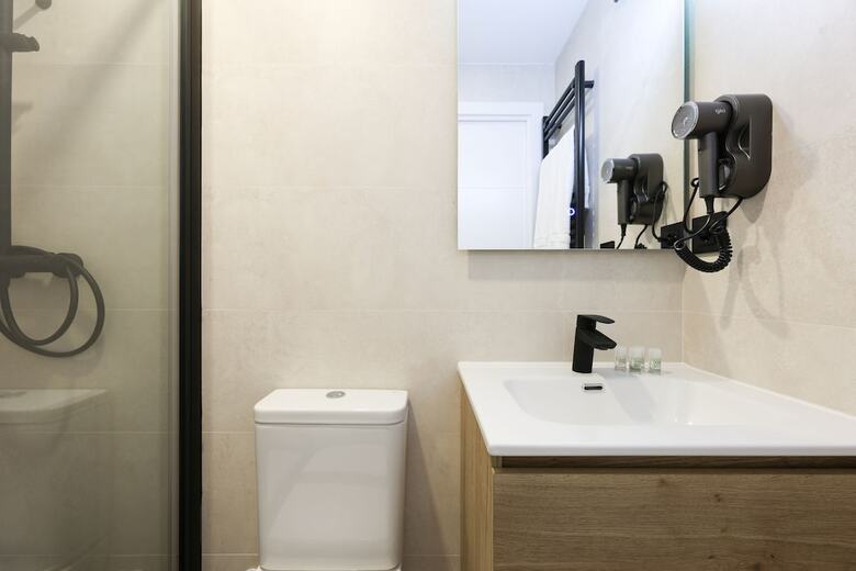 Aparthotel Habitaciones San Bernardo 20