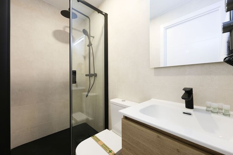 Aparthotel Habitaciones San Bernardo 20