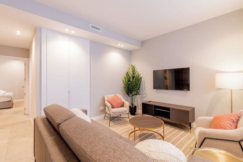 Hotel Home Art Apartments Bernab�u