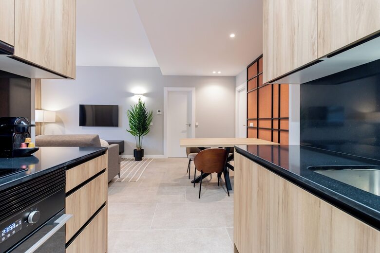 Hotel Home Art Apartments Bernab�u
