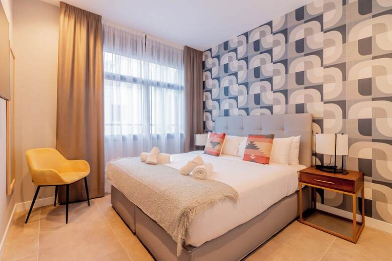 Hotel Home Art Apartments Bernab�u