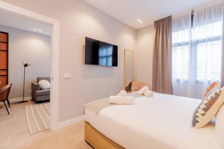 Hotel Home Art Apartments Bernab�u