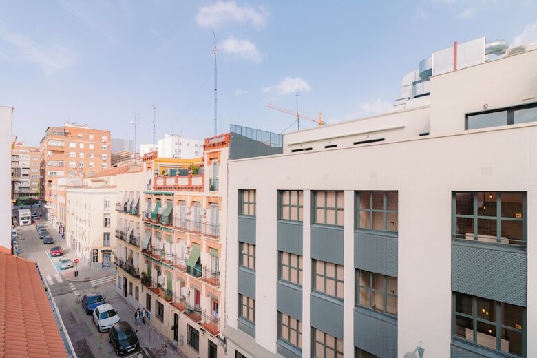 Hotel Home Art Apartments Bernab�u
