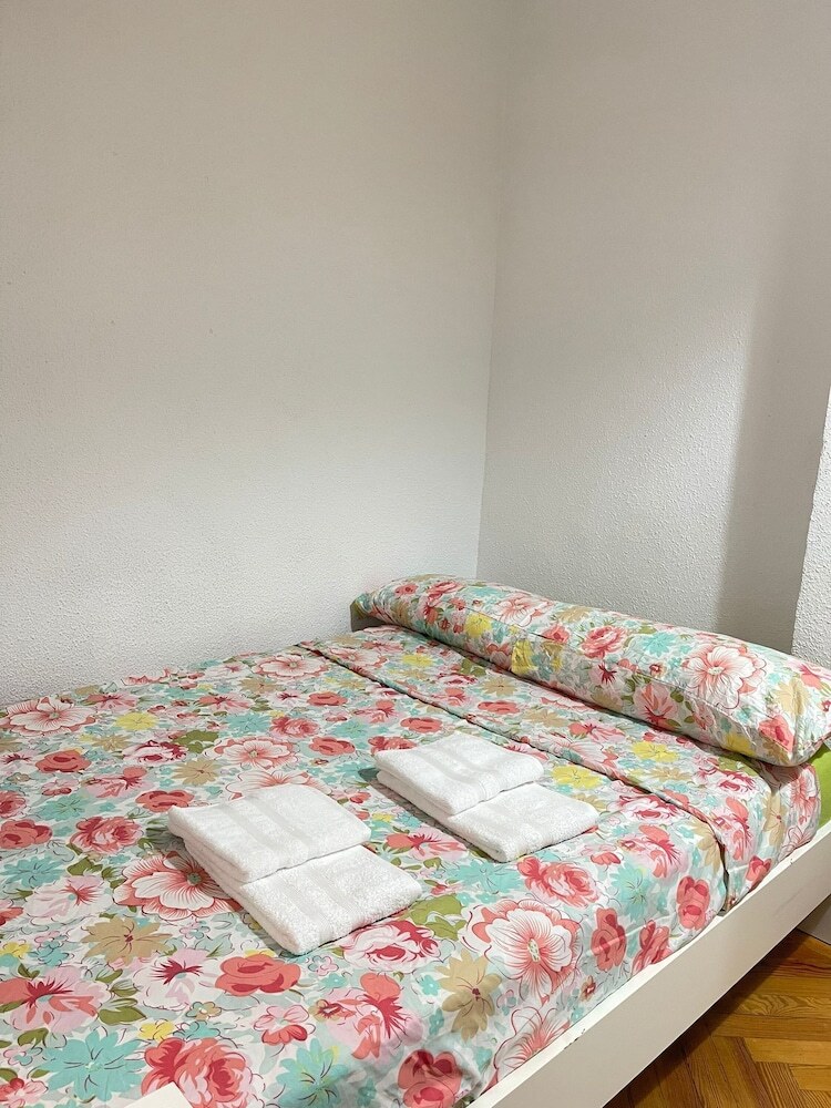 Bed & Breakfast Flor Baja Hostal