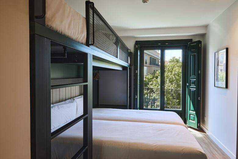 Hotel Latroupe Prado