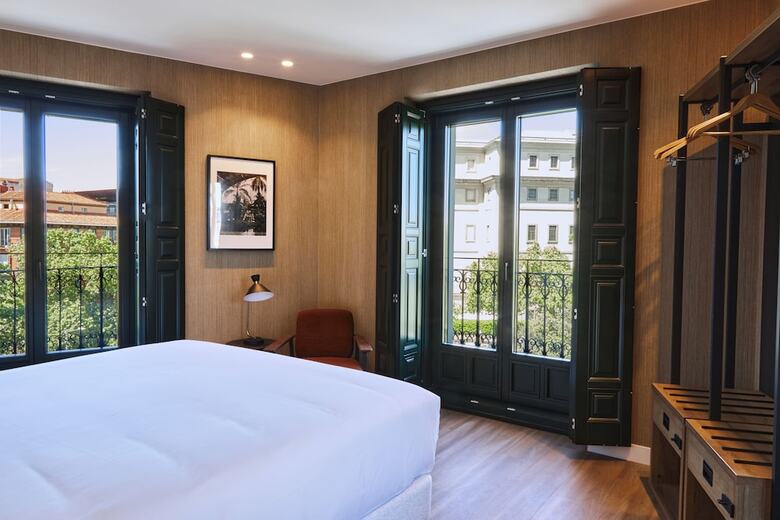 Hotel Latroupe Prado